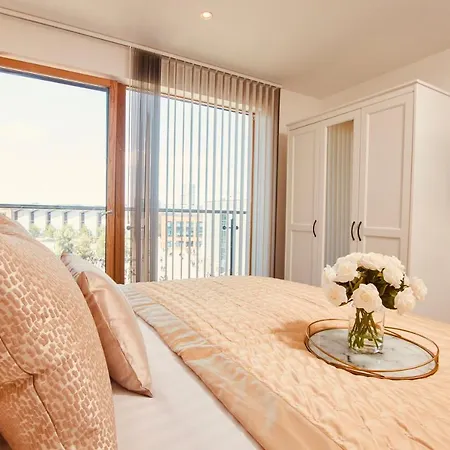 King Deluxe City Apt Large Balcony& Free Parking! Leeds  Exterior foto