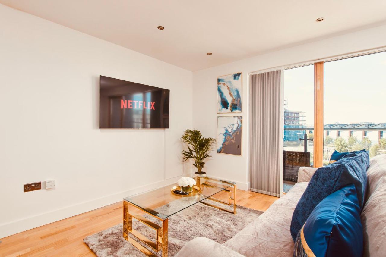 King Deluxe Large Balcony& Free Parking! Apartamento