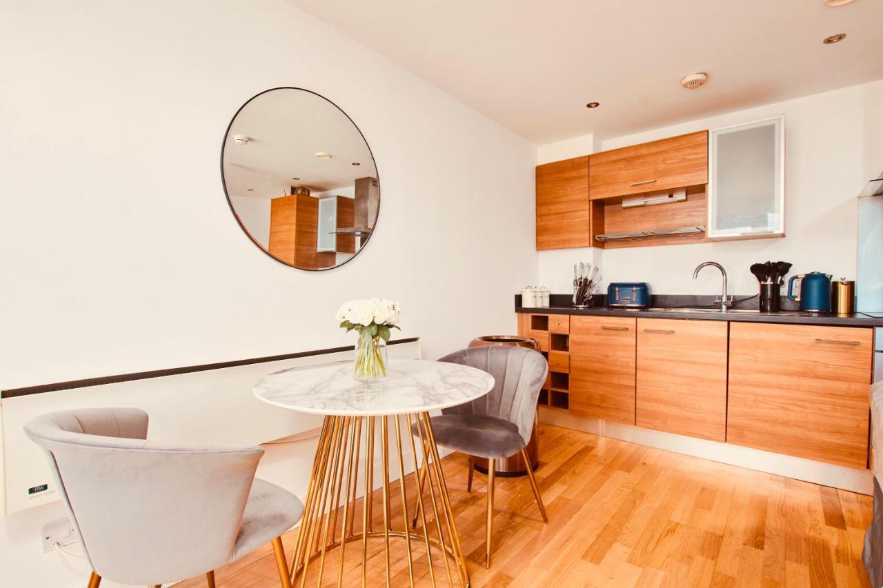 Apartamento King Deluxe Large Balcony& Free Parking! *